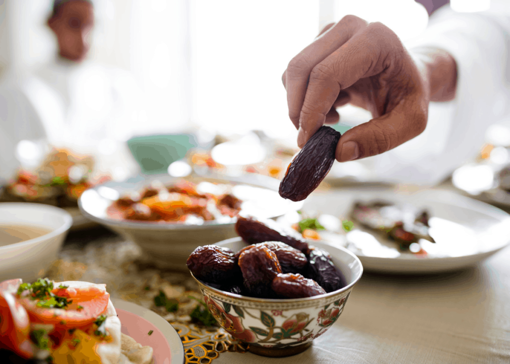 Eating Dates in Islam